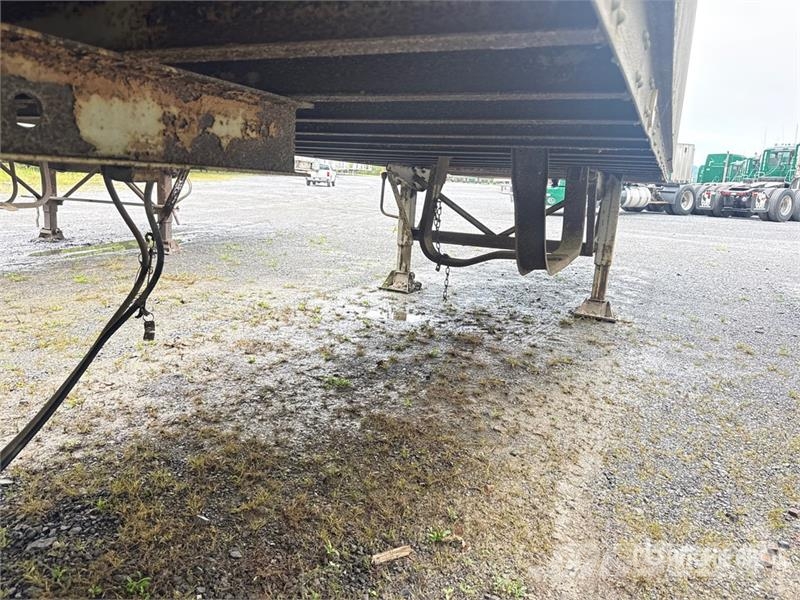 Fruehauf 40 ft x 96 in T/A 40 ft Van Trailer Прицепы-фургоны