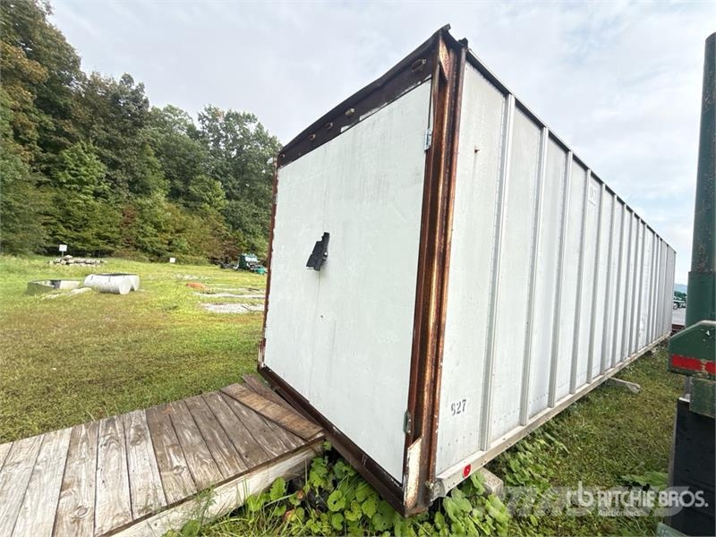 Fruehauf 40 ft x 96 in T/A 40 ft Van Trailer Прицепы-фургоны