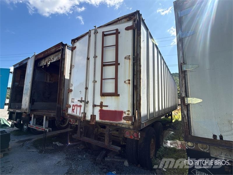 Fruehauf 40 ft x 96 in T/A 40 ft Van Trailer 箱體拖車