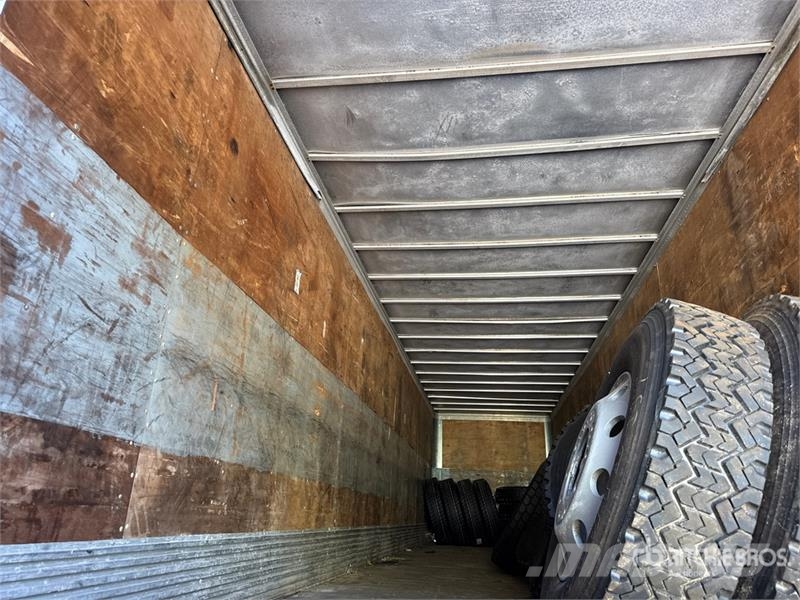 Fruehauf 40 ft x 96 in T/A 40 ft Van Trailer 箱體拖車