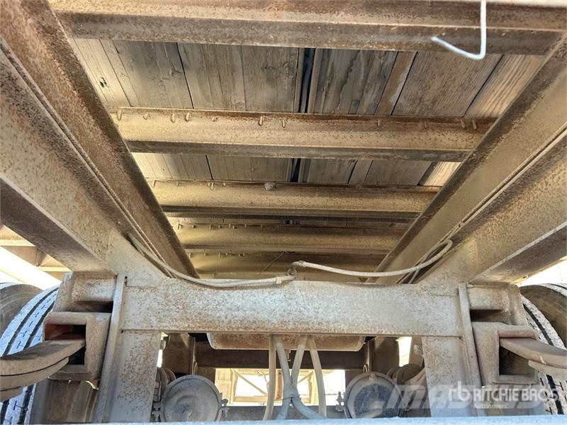 Fruehauf 40 ft x 96 in T/A Office/Site Van Trailer Прицепы-фургоны