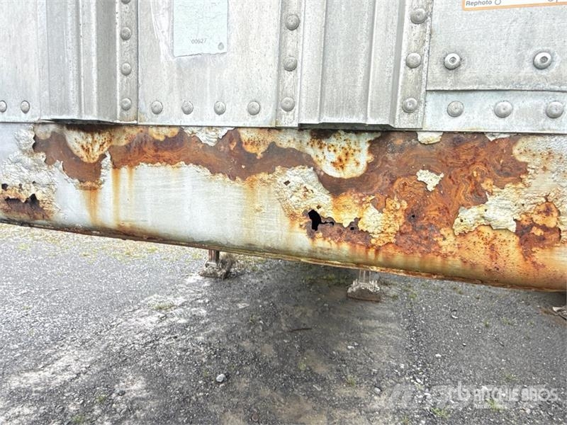 Fruehauf 40 ft x 96 in T/A 40 ft Van Trailer Прицепы-фургоны
