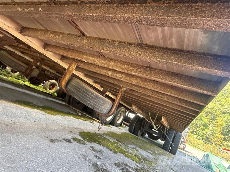 Fruehauf 40 ft x 96 in T/A 40 ft Van Trailer 箱體拖車
