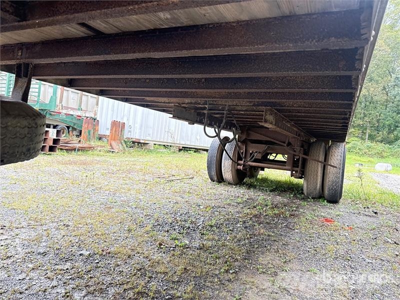 Fruehauf 40 ft x 96 in T/A 40 ft Van Trailer Прицепы-фургоны