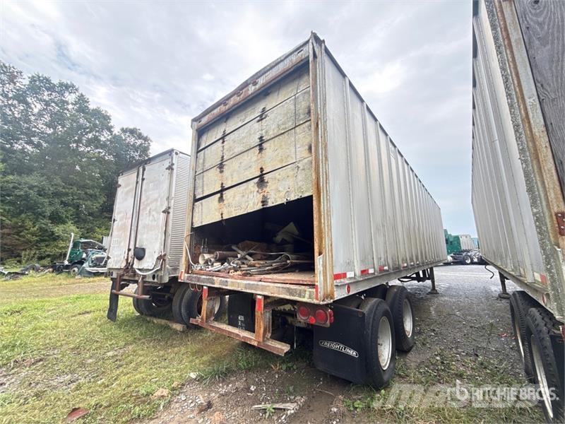 Fruehauf 40 ft x 96 in T/A 40 ft Van Trailer Прицепы-фургоны