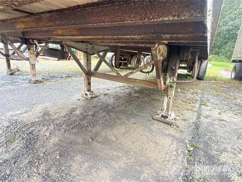 Fruehauf 40 ft x 96 in T/A 40 ft Van Trailer Прицепы-фургоны