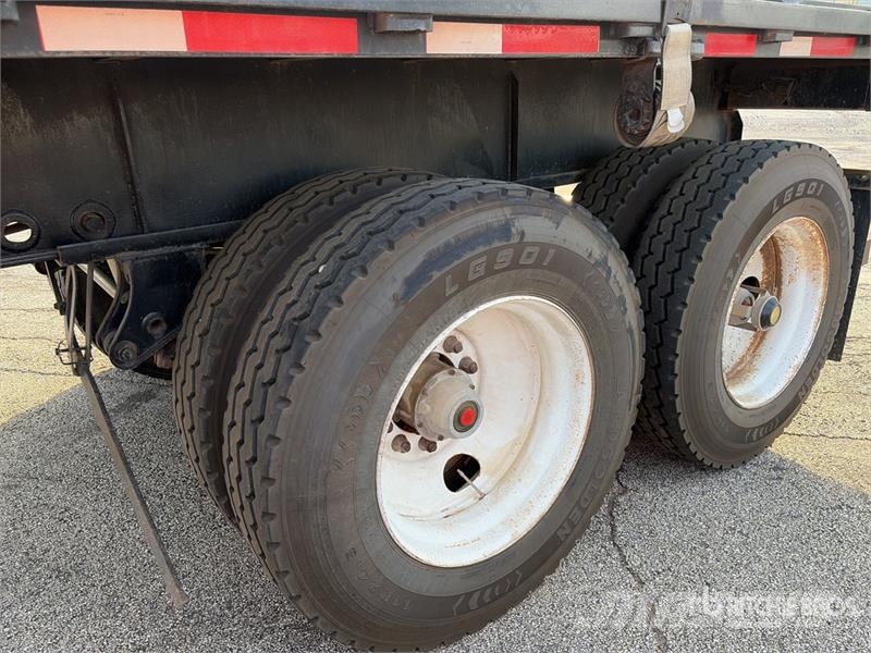 Fruehauf 48 ft T/A Flatbed Trailer Remolques de cama baja