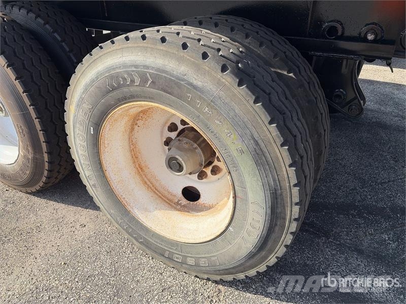 Fruehauf 48 ft T/A Flatbed Trailer Remolques de cama baja