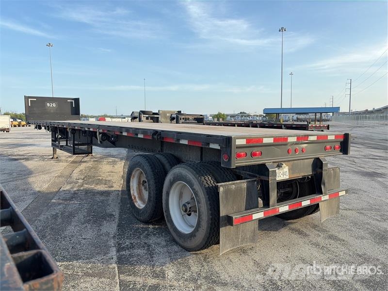 Fruehauf 48 ft T/A Flatbed Trailer Remolques de cama baja