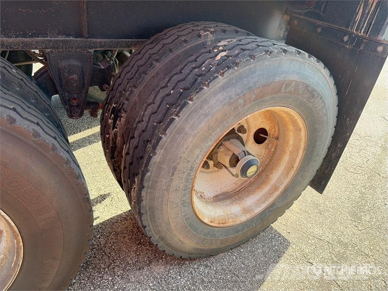 Fruehauf 48 ft T/A Flatbed Trailer Remolques de cama baja
