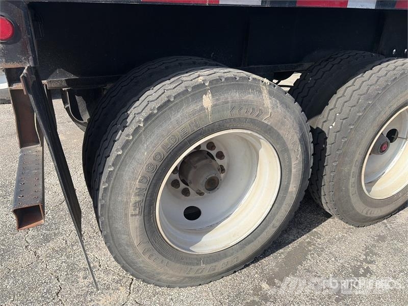Fruehauf 48 ft T/A Flatbed Trailer Remolques de cama baja