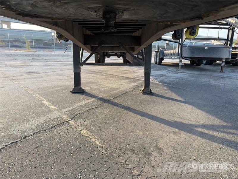 Fruehauf 48 ft T/A Flatbed Trailer Remolques de cama baja