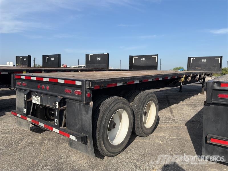 Fruehauf 48 ft T/A Flatbed Trailer Remolques de cama baja