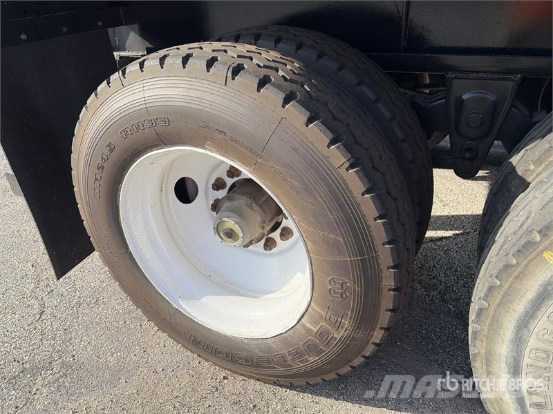 Fruehauf 48 ft T/A Flatbed Trailer Remolques de cama baja