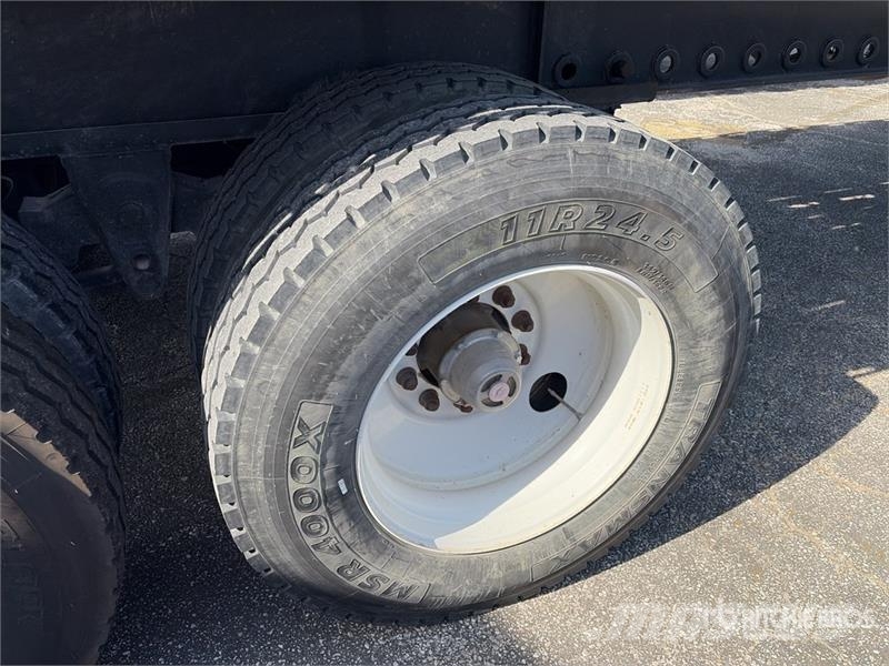Fruehauf 48 ft T/A Flatbed Trailer Remolques de cama baja
