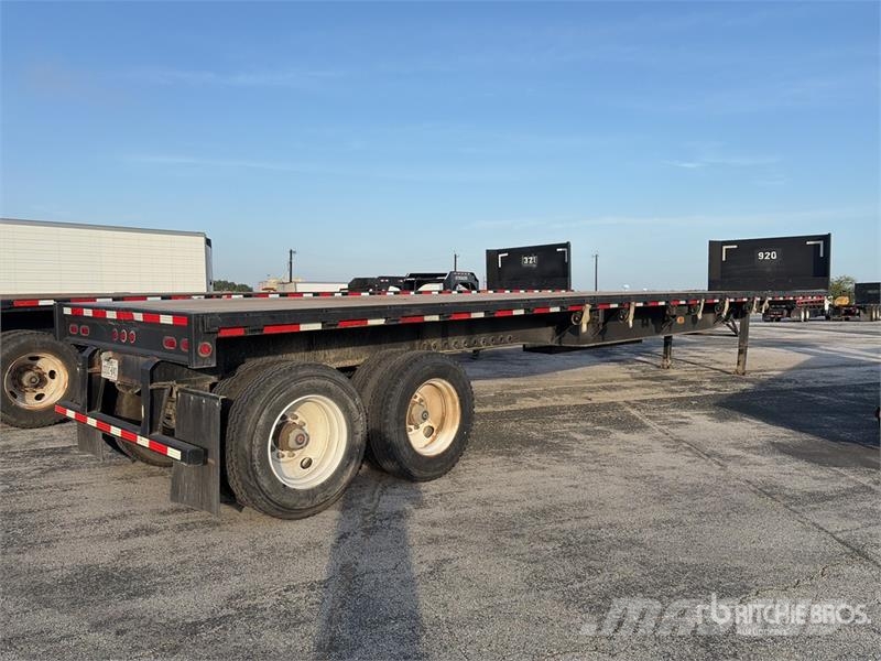Fruehauf 48 ft T/A Flatbed Trailer Remolques de cama baja
