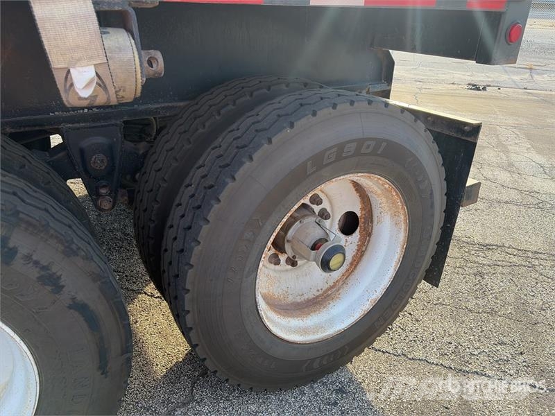 Fruehauf 48 ft T/A Flatbed Trailer Remolques de cama baja