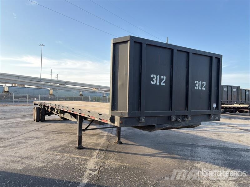 Fruehauf 48 ft T/A Flatbed Trailer Remolques de cama baja