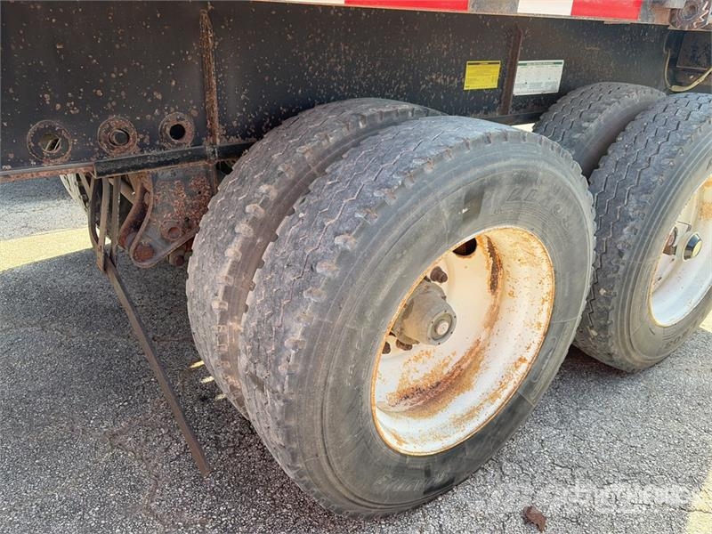 Fruehauf 48 ft T/A Flatbed Trailer Remolques de cama baja