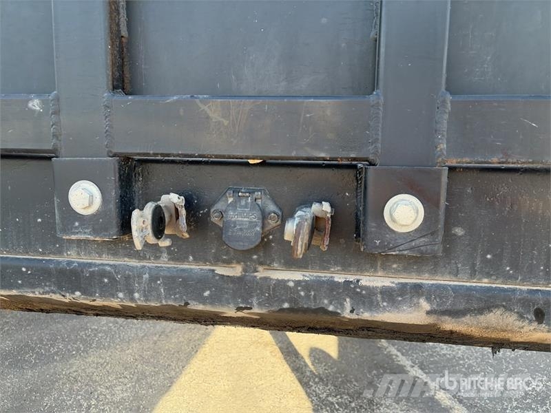 Fruehauf 48 ft T/A Flatbed Trailer Remolques de cama baja