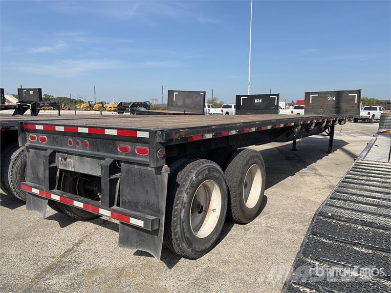 Fruehauf 48 ft T/A Flatbed Trailer Remolques de cama baja
