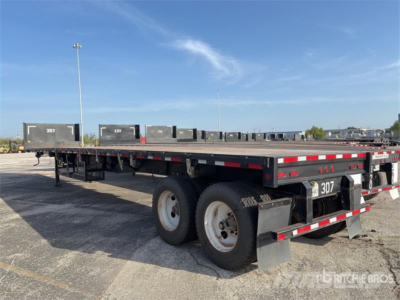 Fruehauf 48 ft T/A Flatbed Trailer Remolques de cama baja