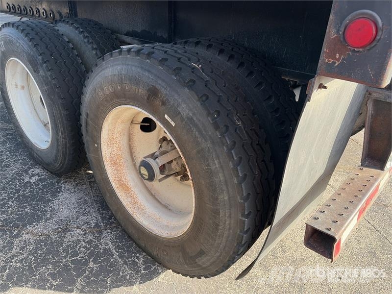 Fruehauf 48 ft T/A Flatbed Trailer Remolques de cama baja