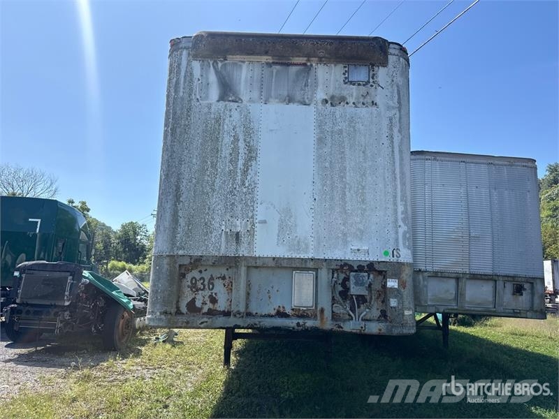 Fruehauf 48 ft x 96 in T/A 48 ft Van Trailer Skriňové prívesy