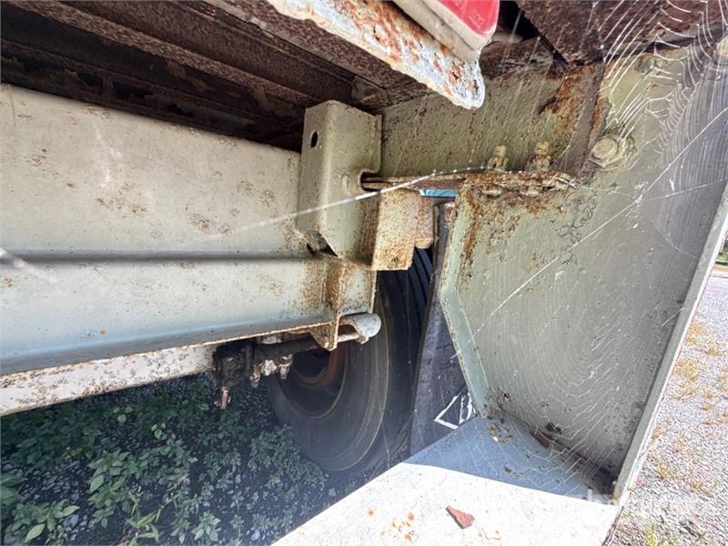 Fruehauf 48 ft x 96 in T/A 48 ft Van Trailer Skriňové prívesy
