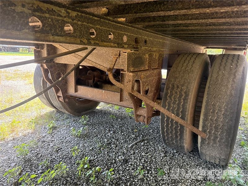 Fruehauf 48 ft x 96 in T/A 48 ft Van Trailer Skriňové prívesy
