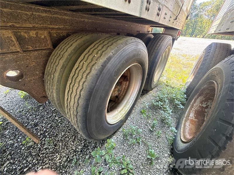 Fruehauf 48 ft x 96 in T/A 48 ft Van Trailer Skriňové prívesy
