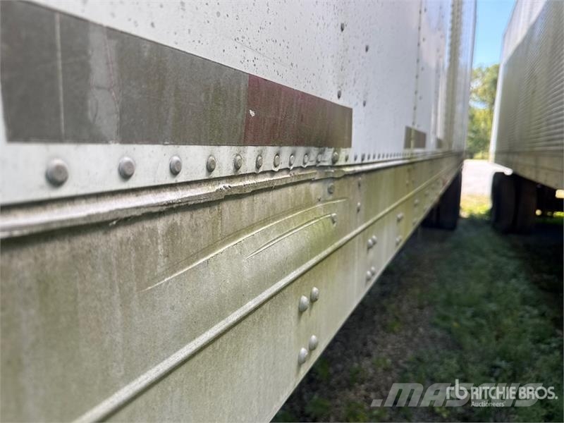 Fruehauf 48 ft x 96 in T/A 48 ft Van Trailer Skriňové prívesy