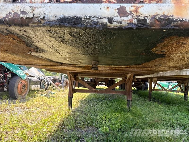Fruehauf 48 ft x 96 in T/A 48 ft Van Trailer Skriňové prívesy