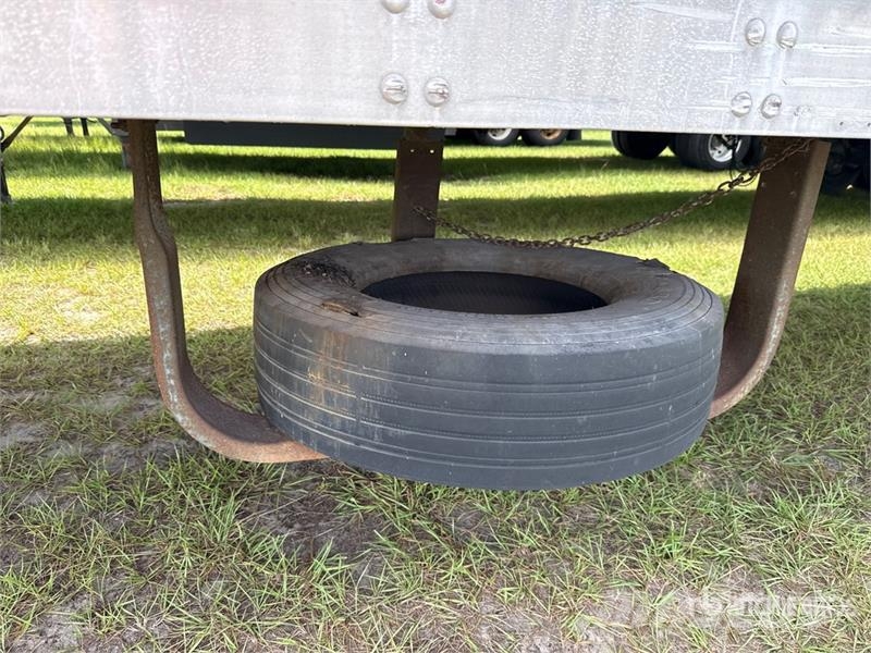 Fruehauf 53 ft x 102 in T/A Van Trailer ボックスボディートレーラー
