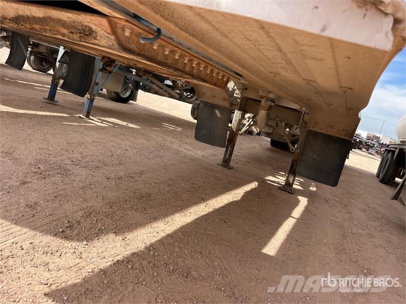Fruehauf 6550 gal T/A Tanker Trailer Remorque citerne