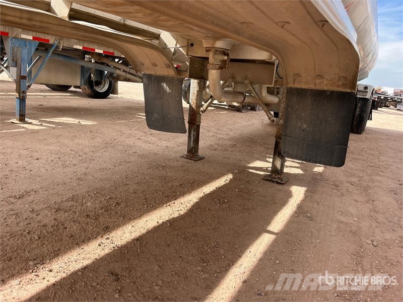 Fruehauf 6550 gal T/A Tanker Trailer Remorque citerne