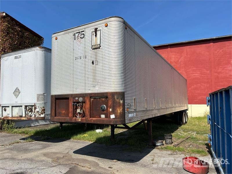 Fruehauf FB6-F2-43 43 ft T/A Van Trailer 箱體拖車