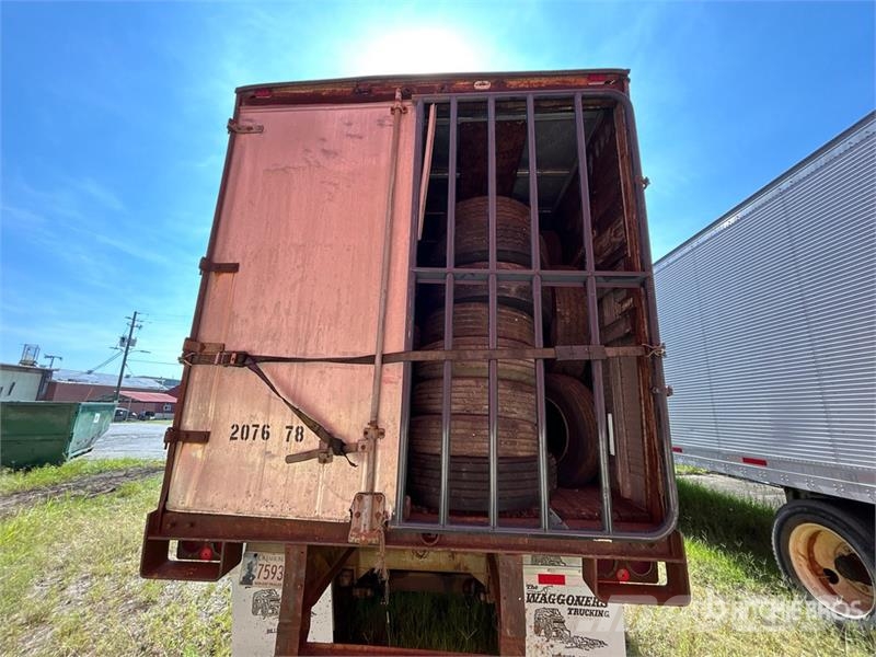 Fruehauf FB6-F2-43 43 ft T/A Van Trailer Umpikoriperävaunut