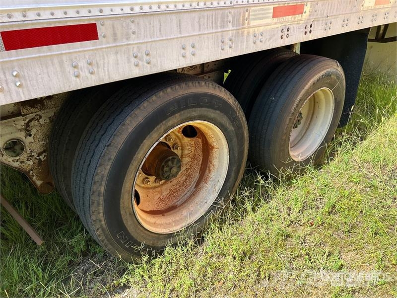 Fruehauf FB9-F2-48 48 ft T/A Van Trailer Umpikoriperävaunut