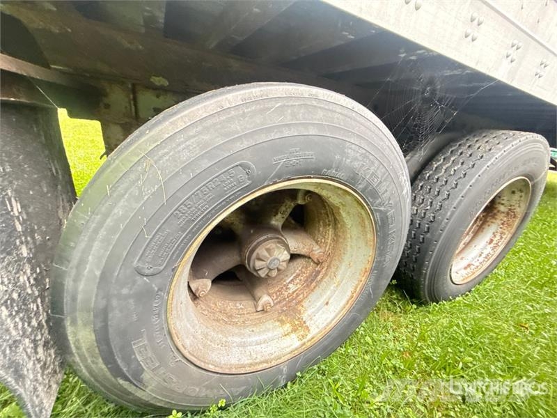 Fruehauf FBX-F2-48 Sanduk prikolice