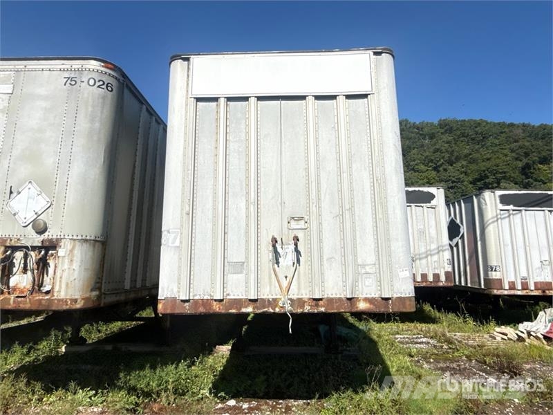 Fruehauf FG6-F2-40 40 ft x 96 in T/A Van Trailer 箱體拖車