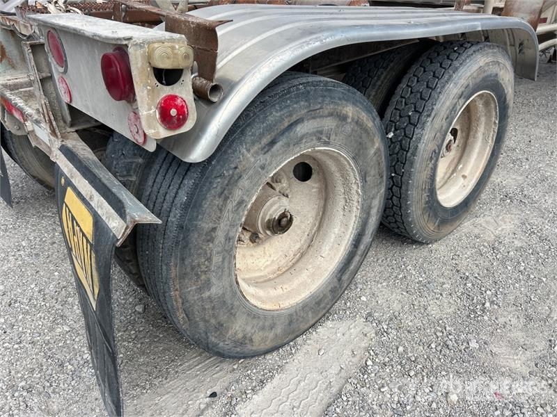 Fruehauf HAB-F2-J 1200 1200 cft T/A Pneumatic Bulk Trailer Citas piekabes
