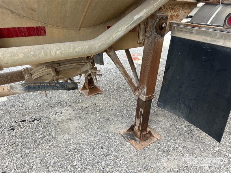 Fruehauf HAB-F2-J 1200 1200 cft T/A Pneumatic Bulk Trailer Citas piekabes