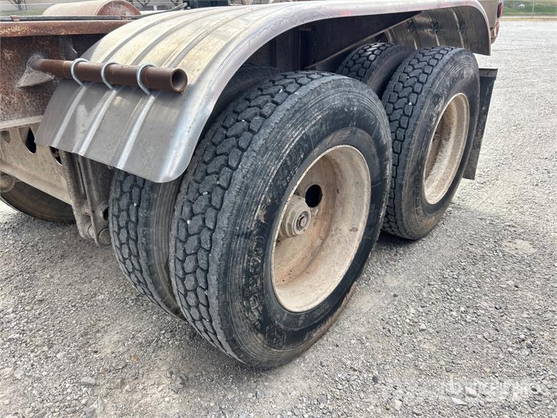 Fruehauf HAB-F2-J 1200 1200 cft T/A Pneumatic Bulk Trailer Citas piekabes