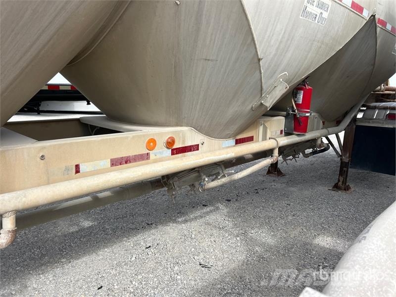 Fruehauf HAB-F2-J 1200 1200 cft T/A Pneumatic Bulk Trailer Citas piekabes