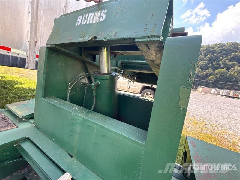 Fruehauf HRGT-7_40 T/A Removable Gooseneck Lowboy Trailer Tieflader