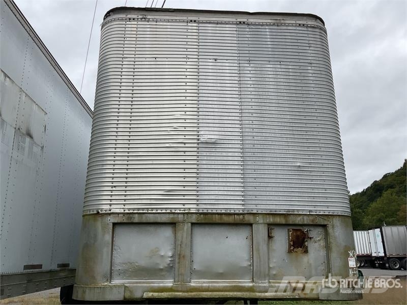 Fruehauf T/A Van Trailer (Inoperable) Van Body Trailers