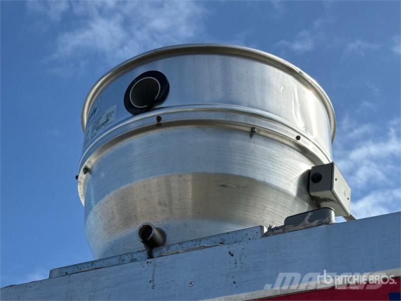 FUD 13 ft 5 in S/A Food Concession Trailer Muud haagised