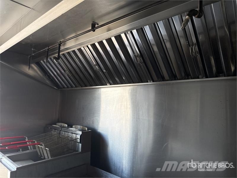 FUD 14 ft T/A Food Concession Trailer Прочие прицепы