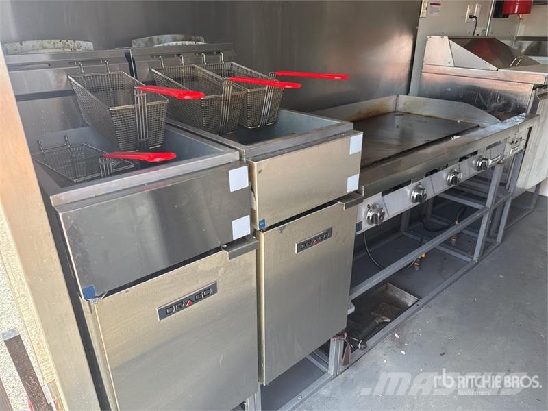FUD 14 ft T/A Food Concession Trailer Прочие прицепы